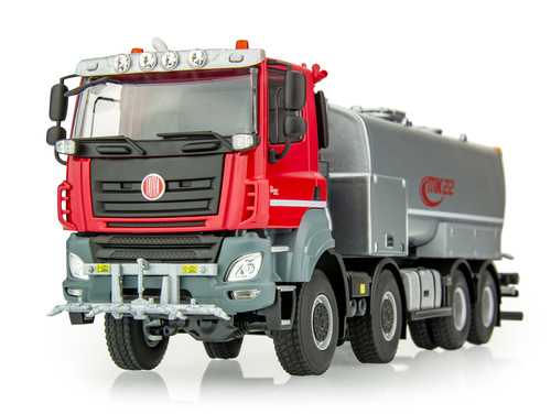 TATRA Phoenix 8x8 s mycí nástavbou MK22 KOBIT
