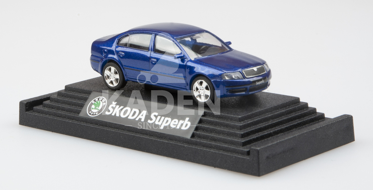 H0_superb_modra_1_wm