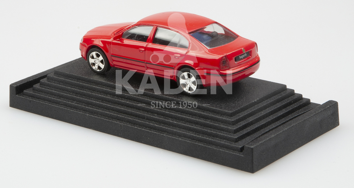 Skoda Superb 1:87 red