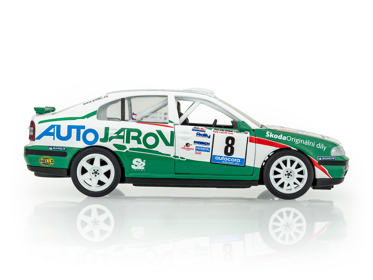 Škoda Octavia ''Kit car'' V. Berger, P. Gross 143